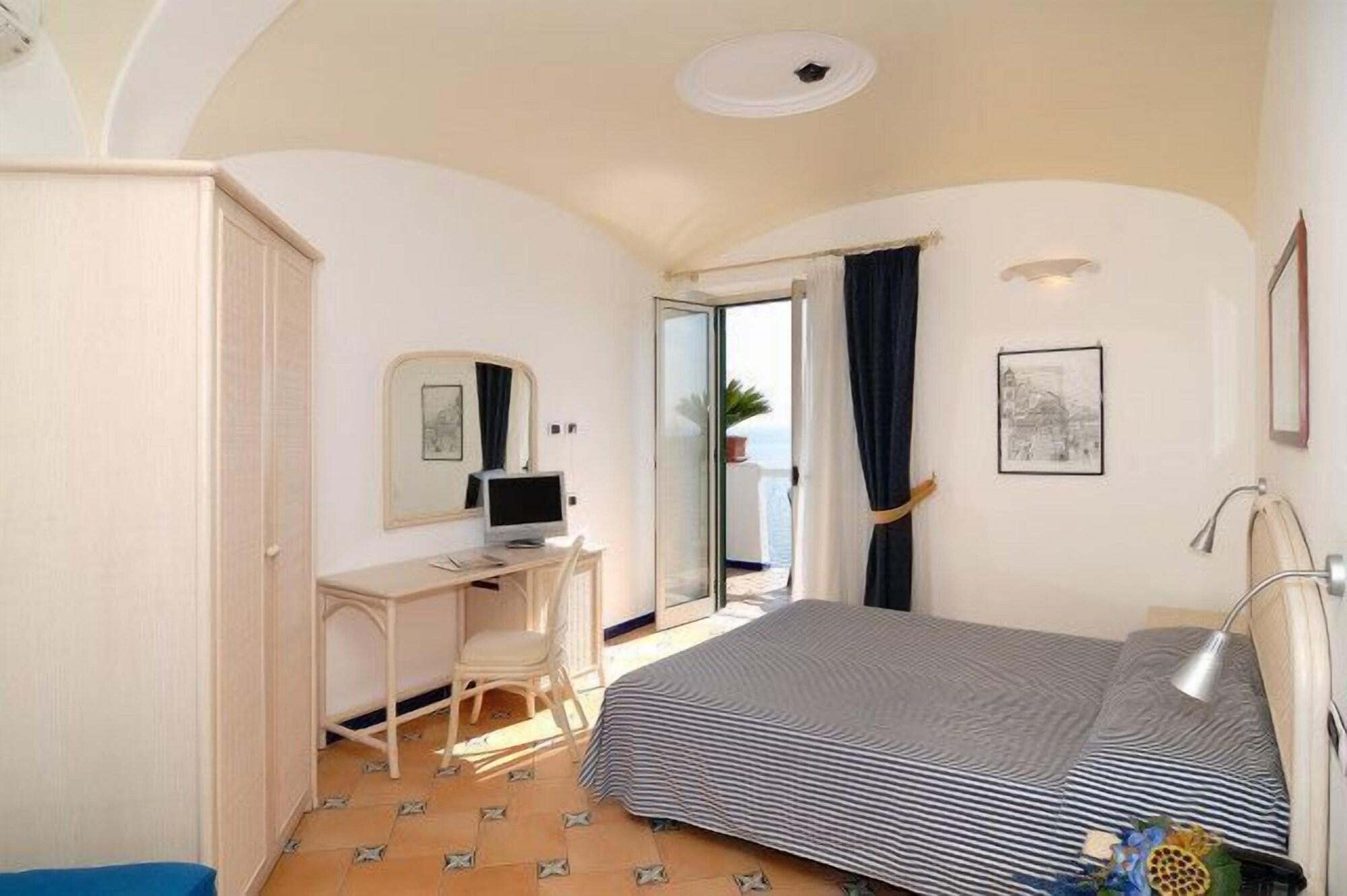 Hotel Bellevue Suite Амальфи Экстерьер фото