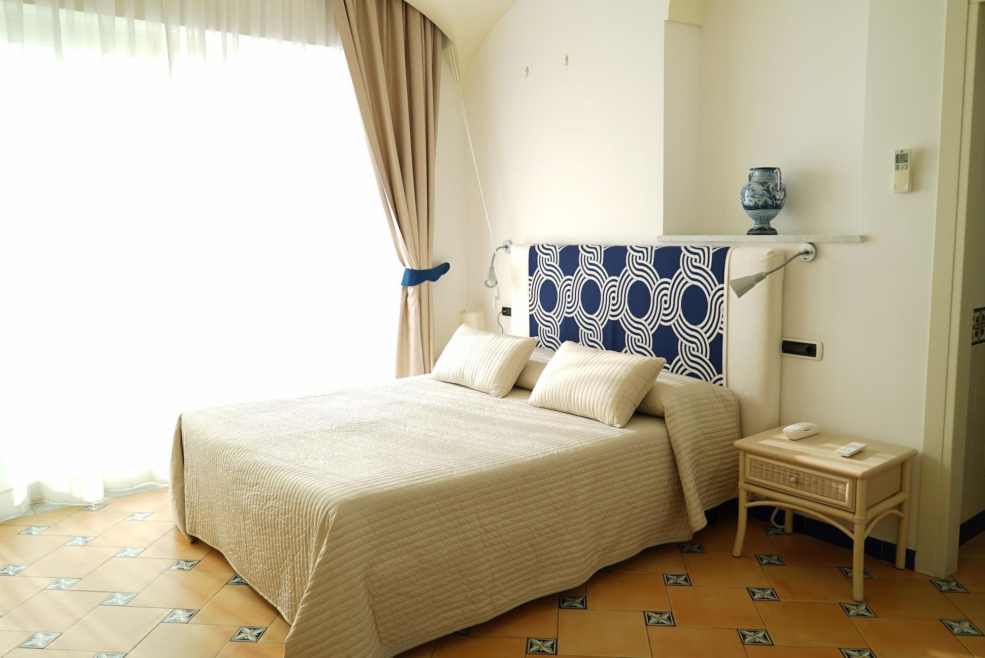 Hotel Bellevue Suite Амальфи Экстерьер фото
