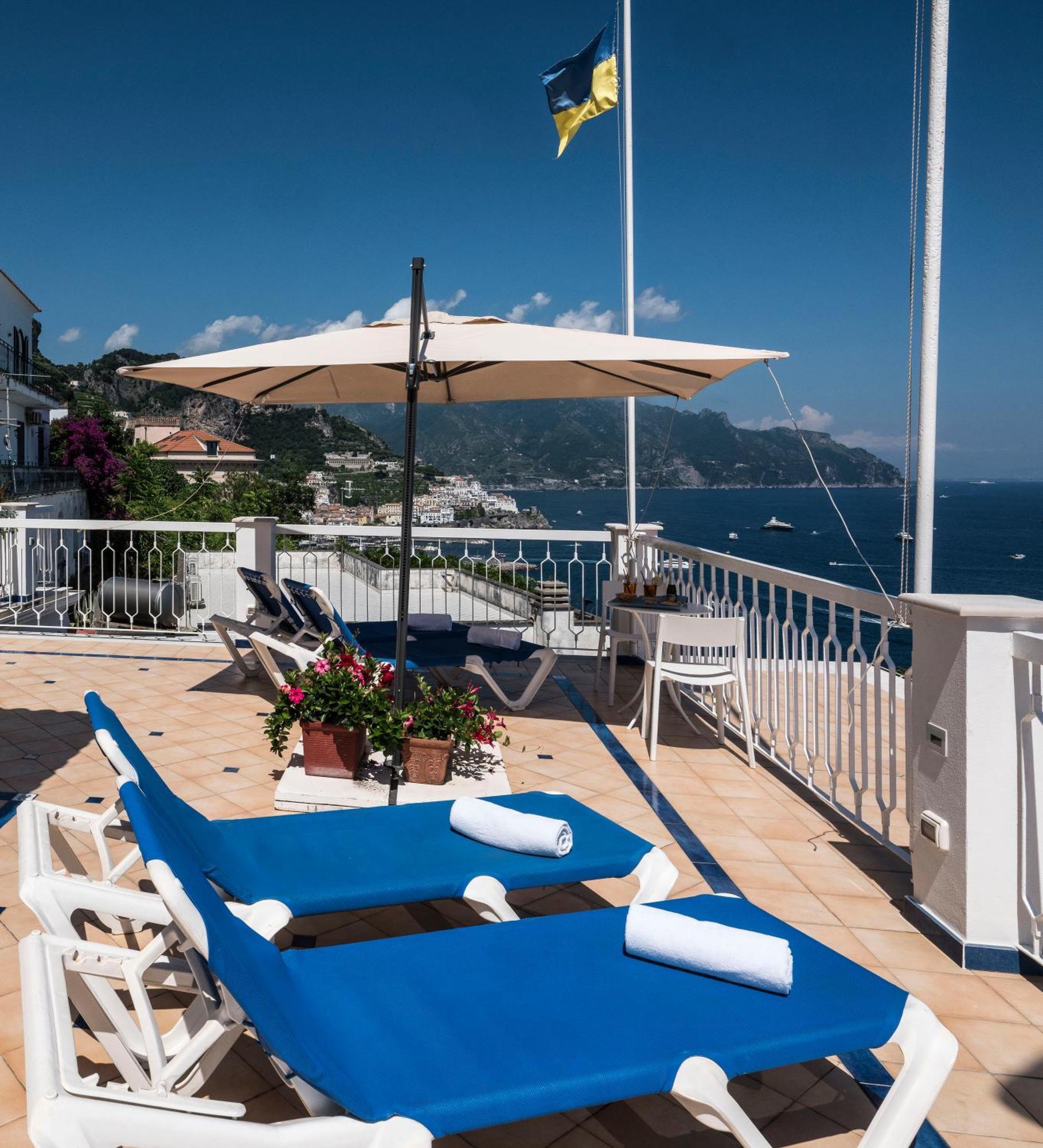 Hotel Bellevue Suite Амальфи Экстерьер фото